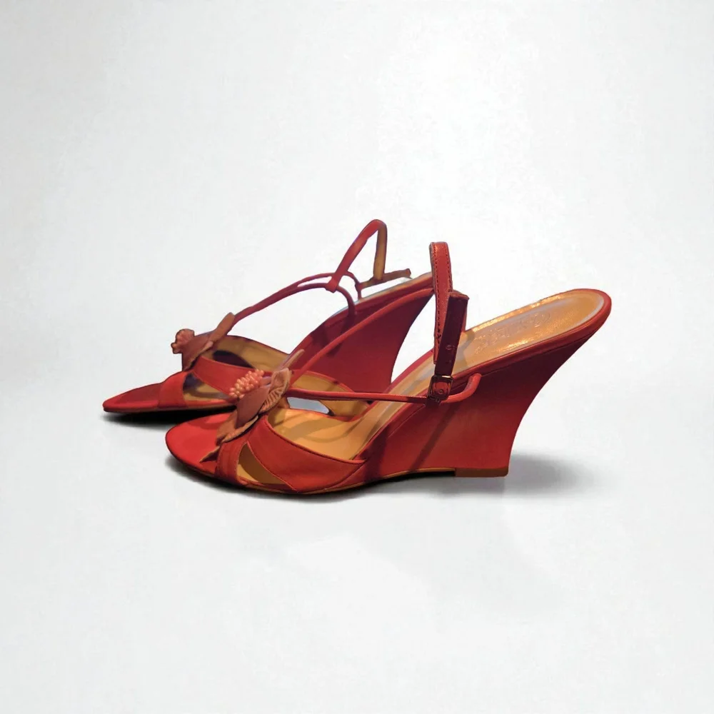 Carlos by Carlos Santana Pink Floral Wedges Size 10